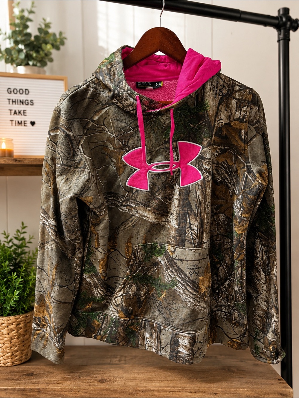 Under Armour Realtree Camo Hoodie Pink Logo Women’s XL